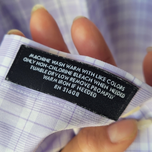 Jos A Bank Traveler Mens Shirt Slim Fit 15.5 34 Med Traditional Fit Purple Plaid - Picture 7 of 8